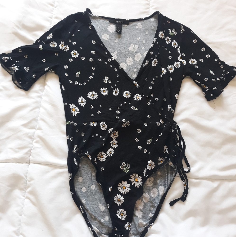 Forever 21 bodysuit top